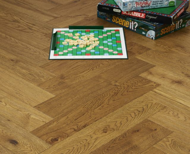 Antique Rustic Oak Oiled Hand-scraped Herringbone Engineered Parquet Block - Image 4