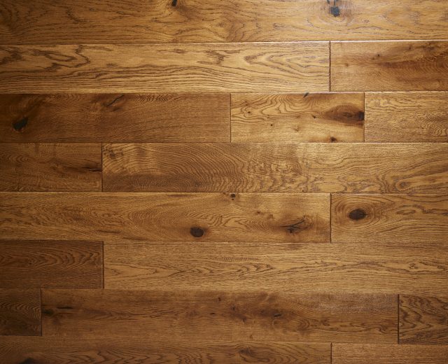 Antique Tuscan Stained Lacquered Oak Hand Scraped Hardwood Engineered Wood Flooring