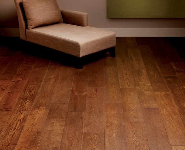 Chocolate Oak Brushed Brushed Lacquered Engineered Hardwood