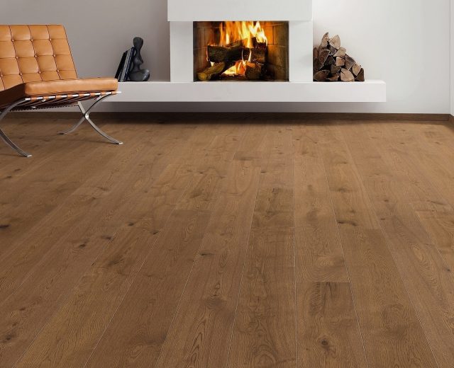 Nutmeg Stained Oak Brushed Natural Oiled Hardwood Flooring - Image 3