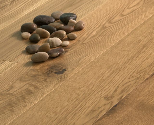 French Barn European Natural Oak Heavy Duty UV Oiled 240mm Engineered - Image 3