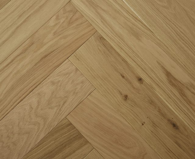 Raw Silk Natural Oak Invisible Lacquered Herringbone Engineered Parquet Block