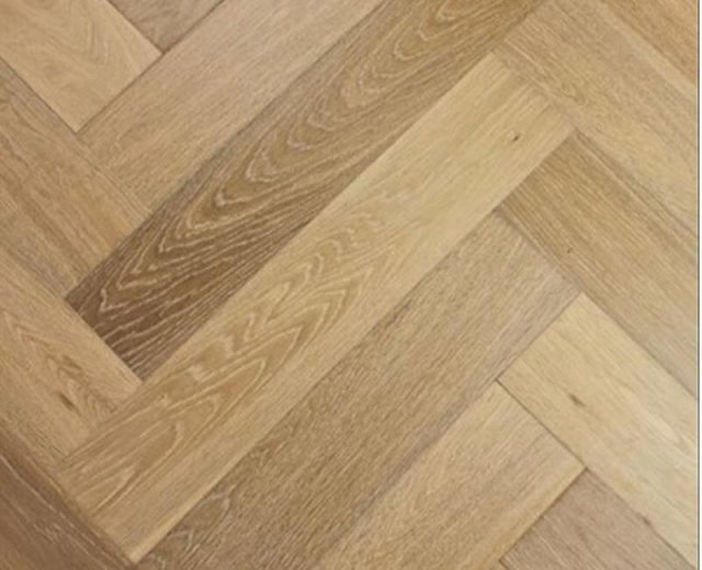 Smoked Natural Oak UV-Oiled Herringbone Engineered Parquet Block