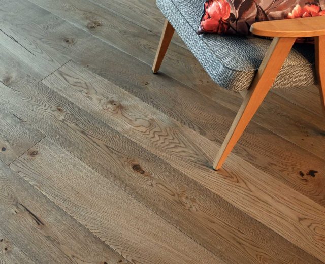 Bidbury Stained Oak Brushed UV Oiled Hardwood Flooring - Image 4