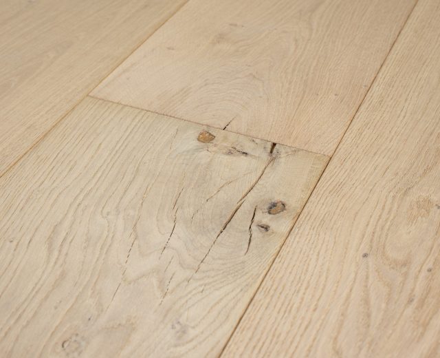 Doune Rustic Oak  Brushed & Matt Lacquered Hardwood Engineered Wood Flooring - Image 8