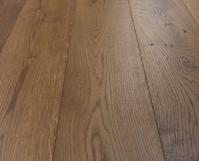 Balmoral Rustic Oak  Brushed & Matt Lacquered Hardwood Engineered Wood Flooring - Image 5