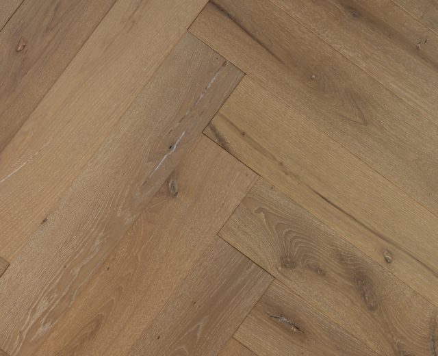 Edinburgh Rustic Oak  Brushed & Matt Lacquered Engineered Herringbone Wood Flooring - Image 6